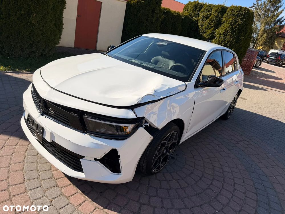 Opel Astra 1.6 T Plug-in Hybrid GS - 3