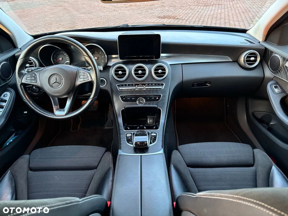 Mercedes-Benz Klasa C 220 (BlueTEC) d 7G-TRONIC AMG Line - 18