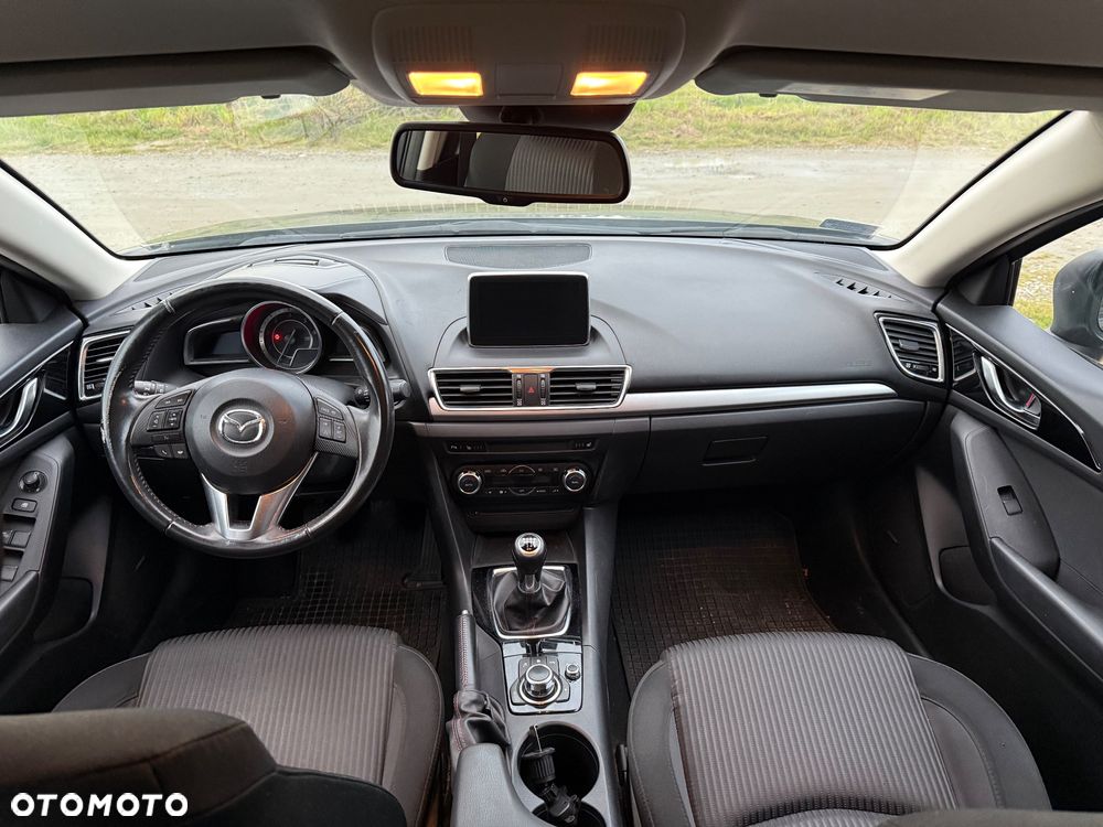 Mazda 3 - 5