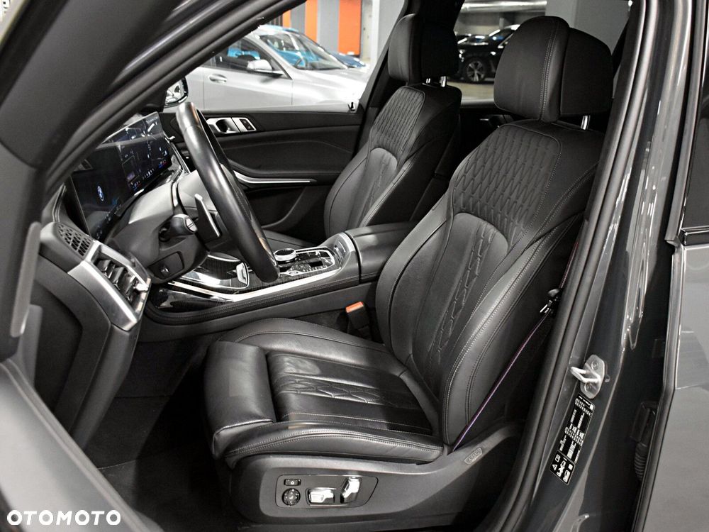 BMW X7 - 11