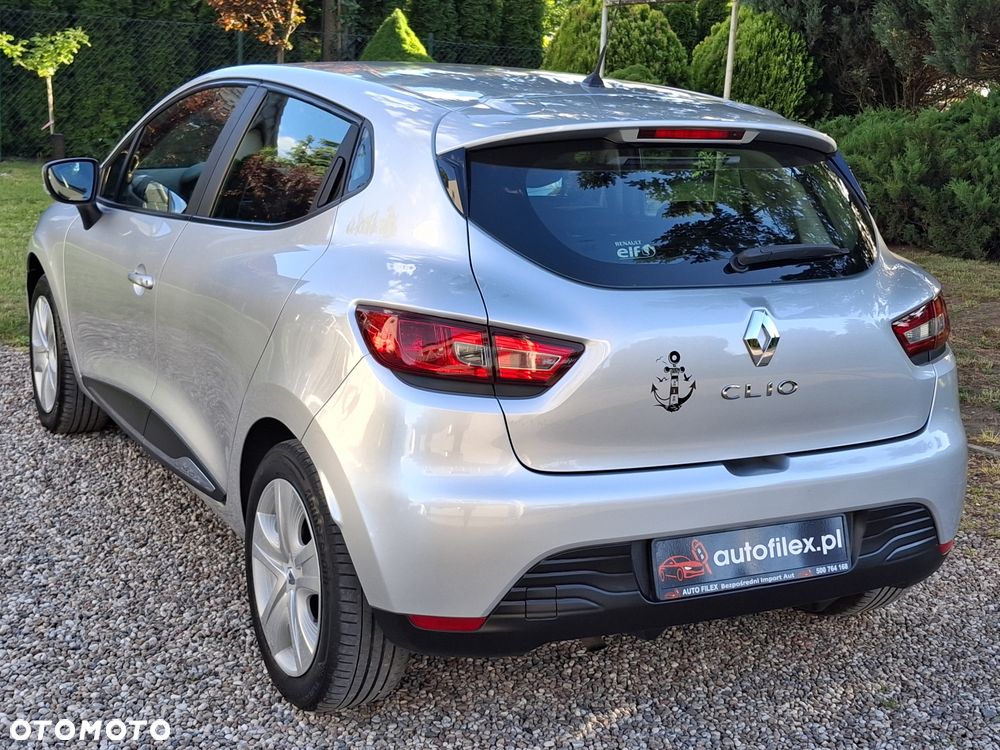 Renault Clio - 6