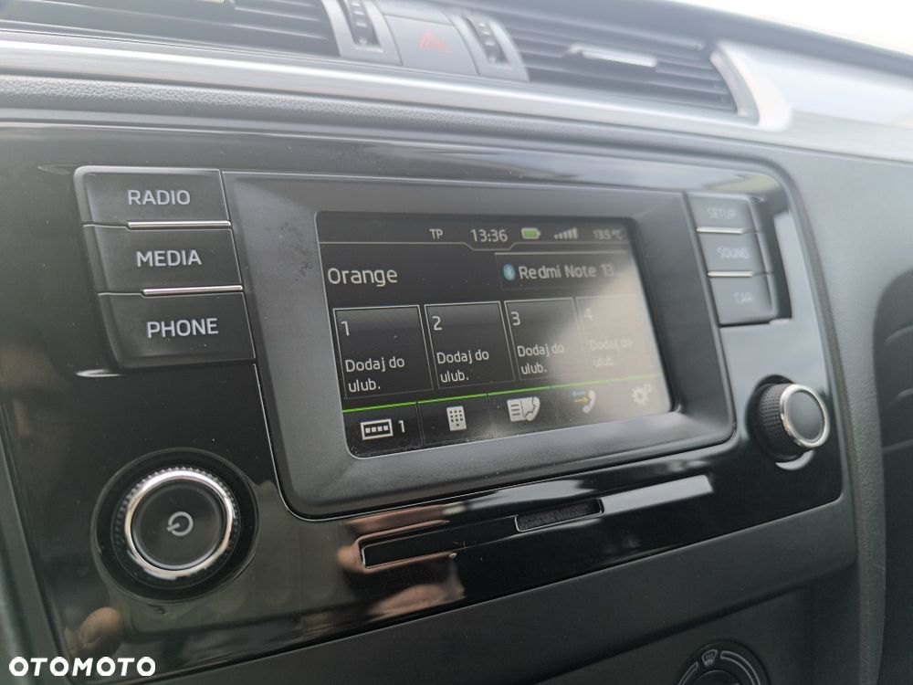 Skoda RAPID 1.2 TSI Ambition - 36