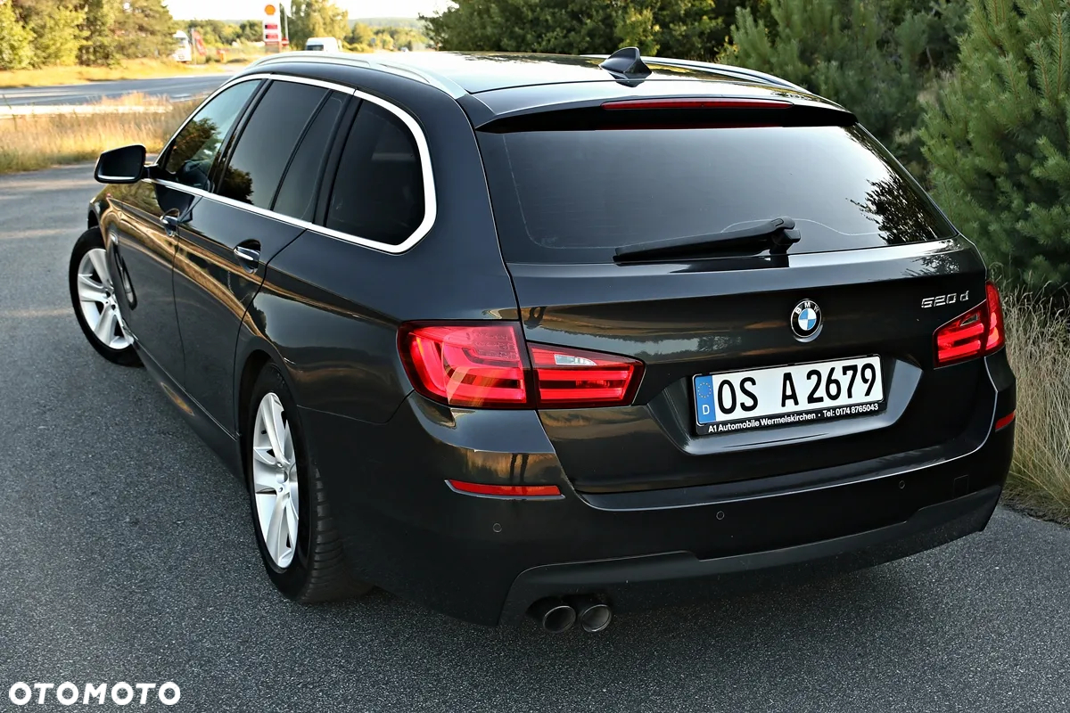 BMW Seria 5 520d Touring Luxury Line - 22