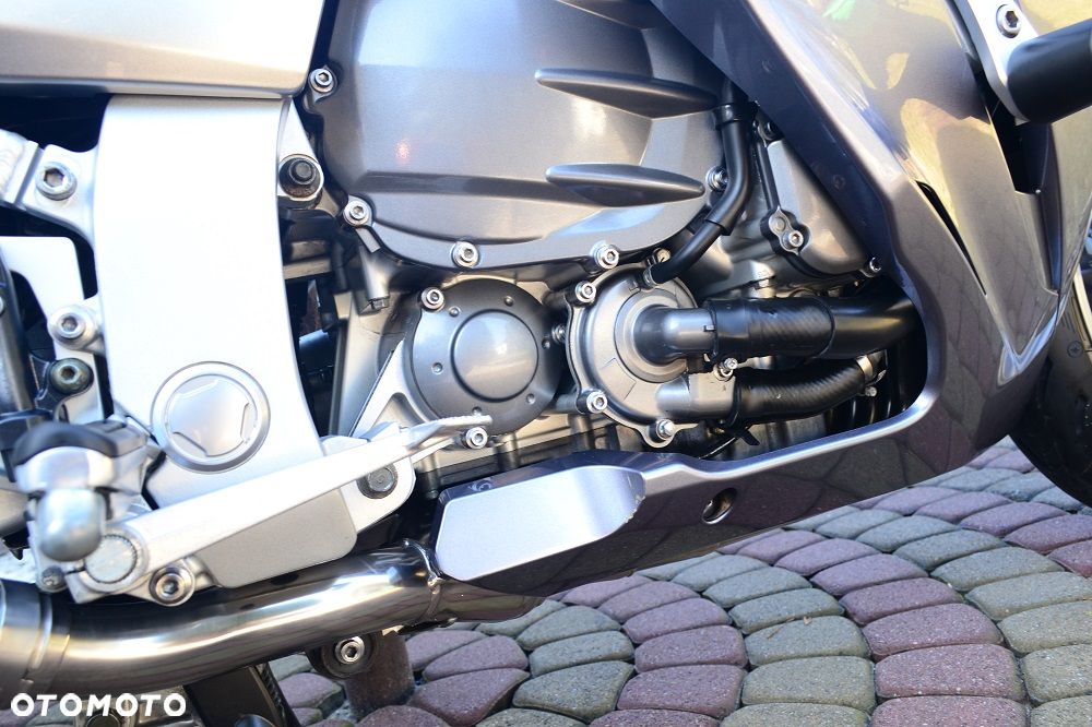 Yamaha FJR - 23