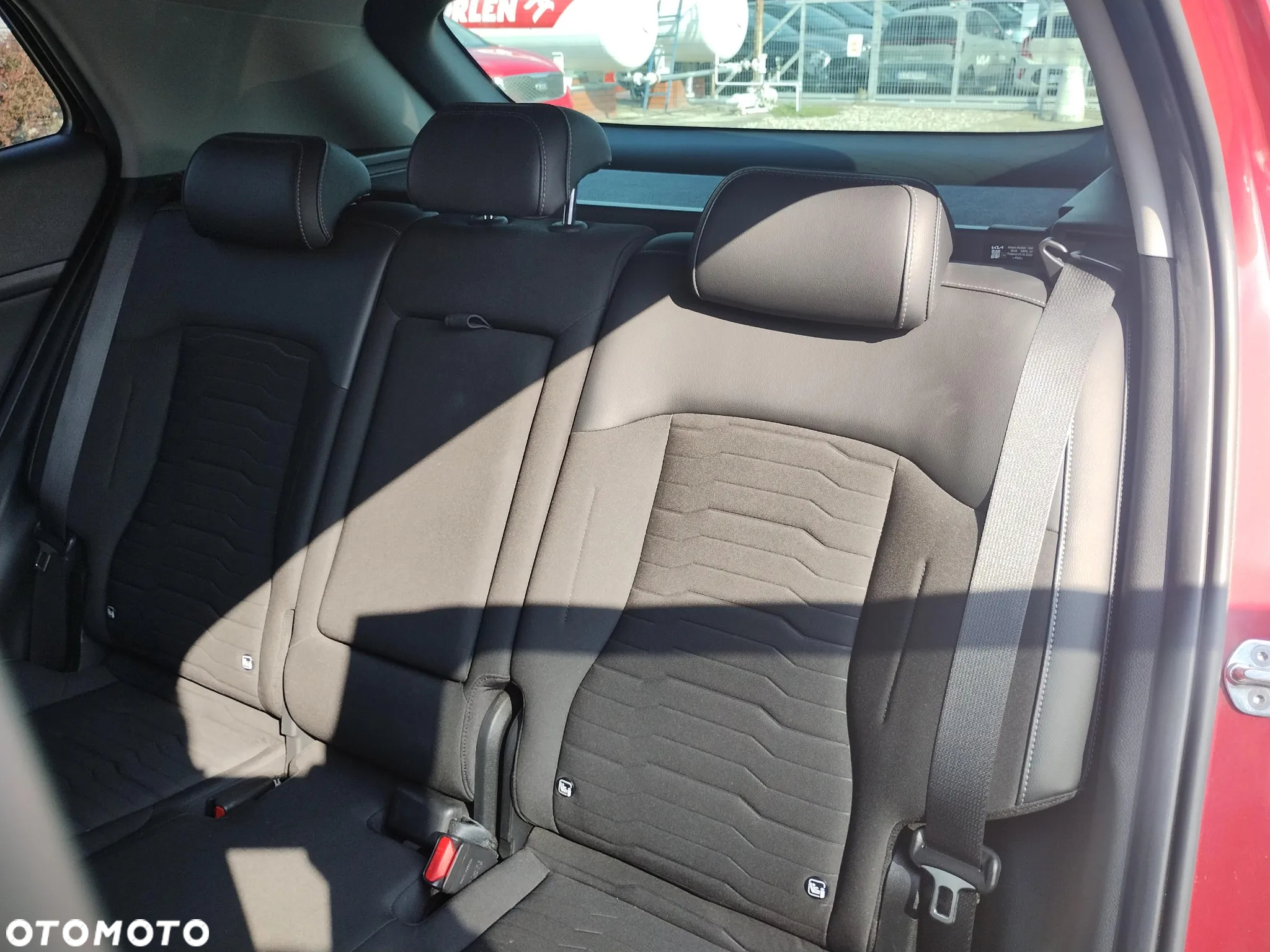 Kia Sportage 1.6 T-GDI HEV Business Line 2WD - 16