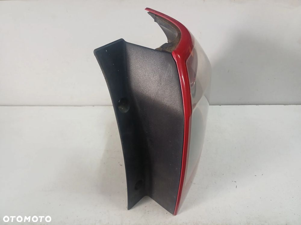 Lampa prawy tyl Land rover freelander II 06-11r - 3