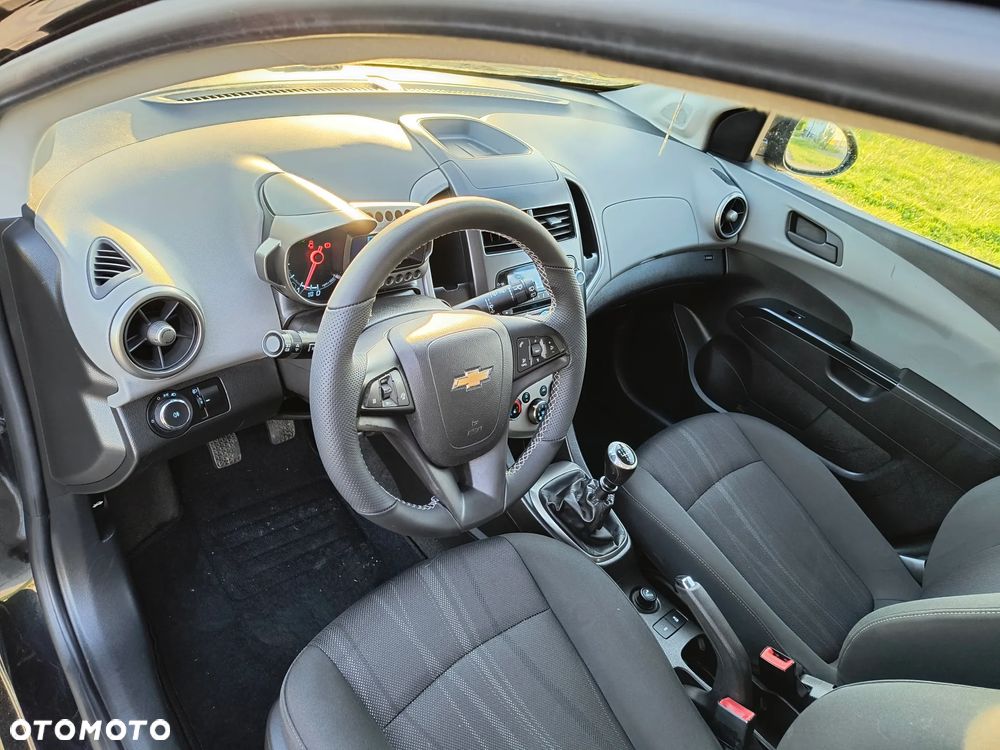 Chevrolet Aveo 1.4 16V LS - 9