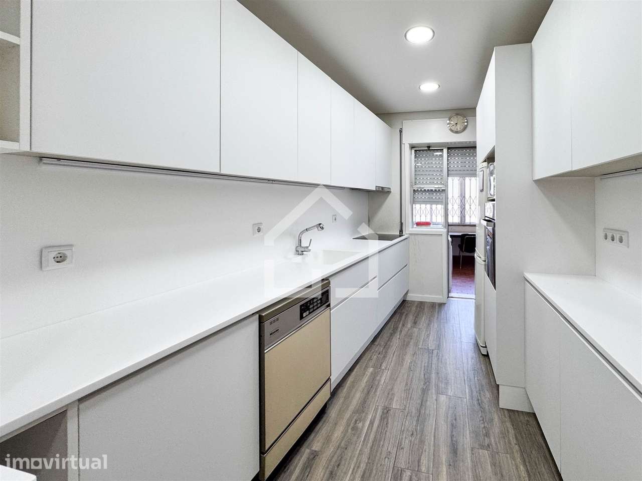 Apartamento T2 Arrendamento em Bonfim,Porto - Grande imagem: 2/27