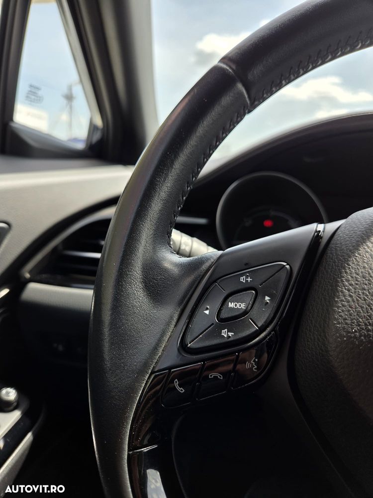 Toyota C-HR 1.8 HSD 122 CP 4x2 CVT C-ult Style - 17
