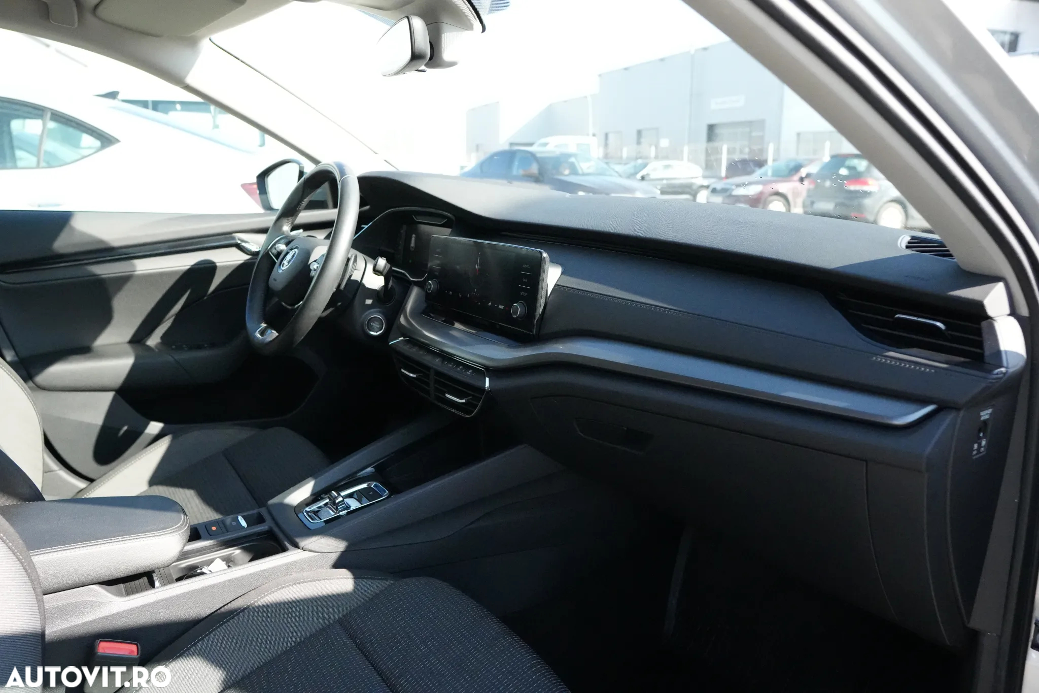 Skoda Octavia Combi 2.0 TDI DSG Style - 16