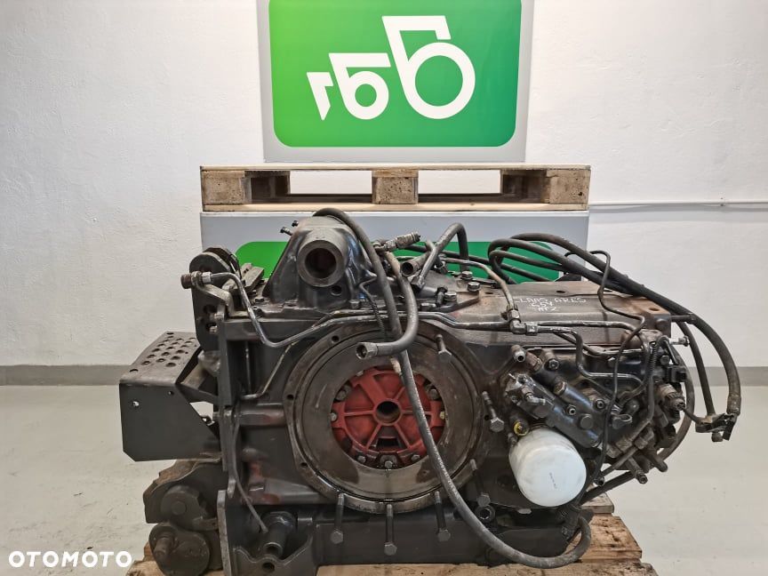 Środek mostu Claas Ares 630 RZ - 15