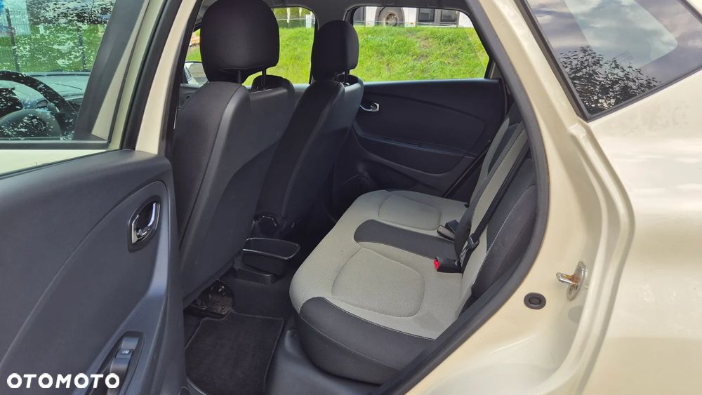 Renault Captur (ENERGY) TCe 90 BOSE EDITION - 34