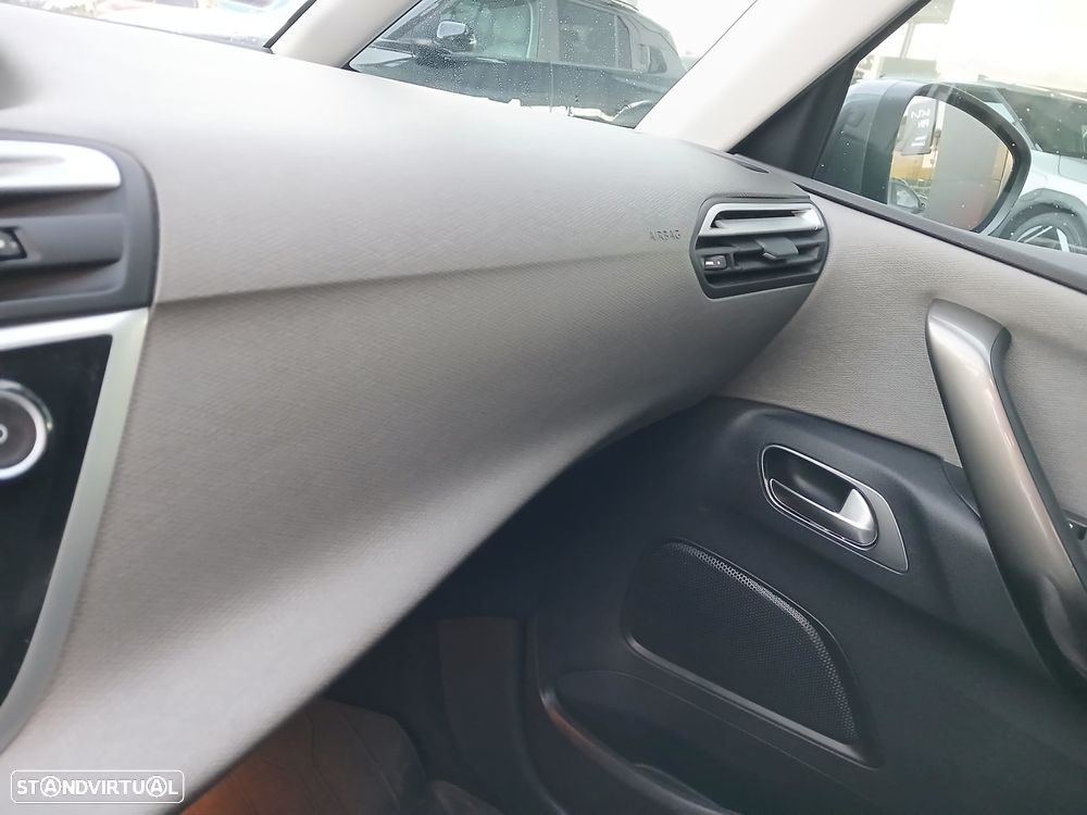 Citroën Grand C4 Spacetourer 1.5 BlueHDi Shine EAT8 - 24