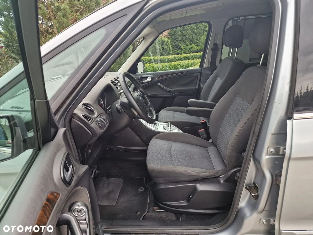 Ford Galaxy 2.0 TDCi DPF Ghia - 19