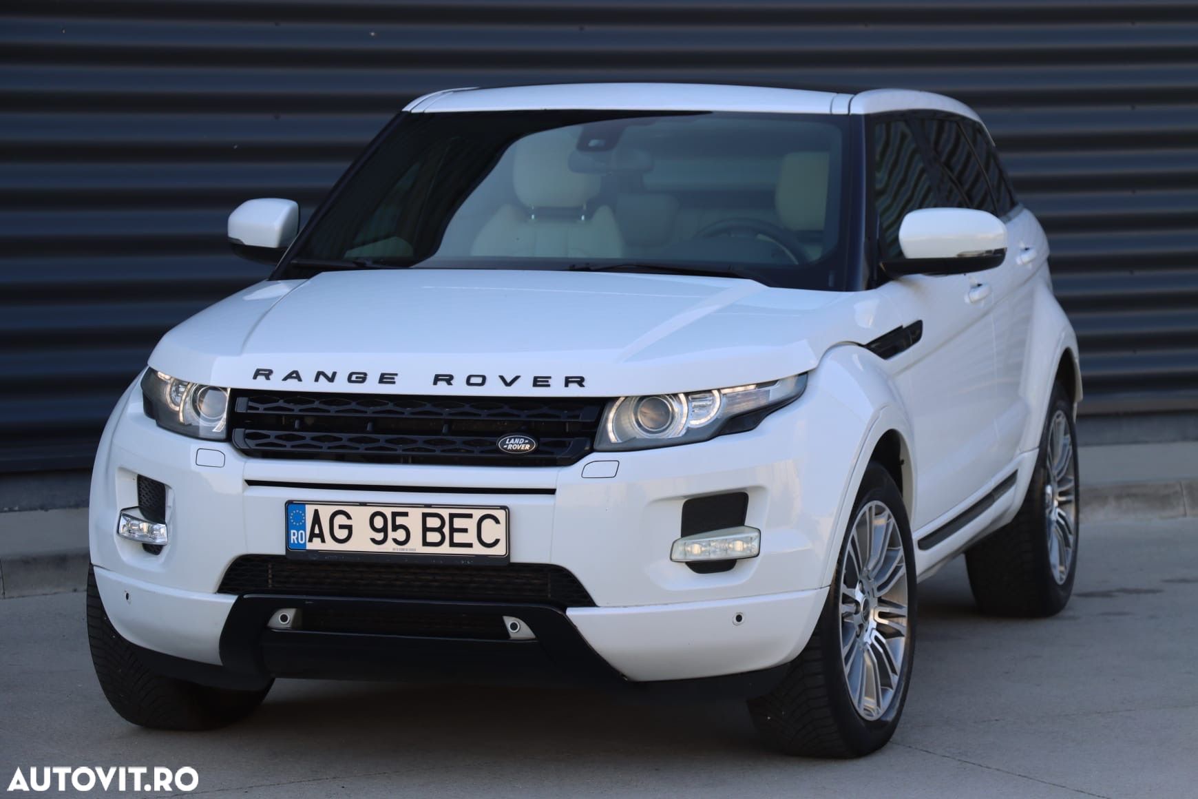 Land Rover Range Rover Evoque - 1