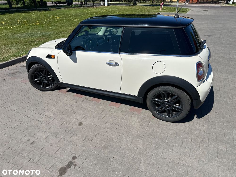 MINI Cooper Standard - 6