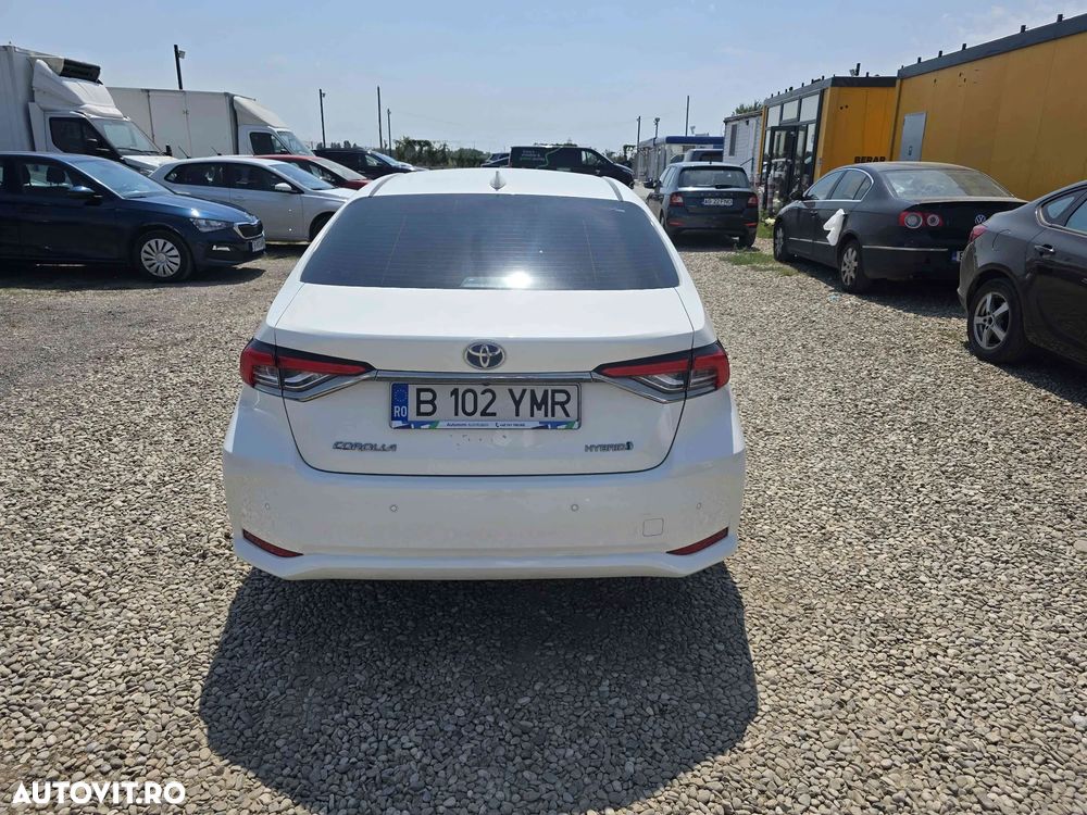 Toyota Corolla - 5