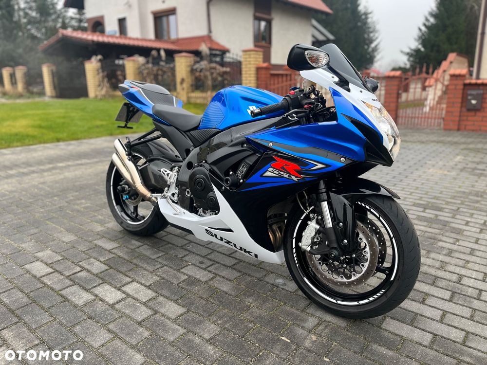 Suzuki GSX-R - 15