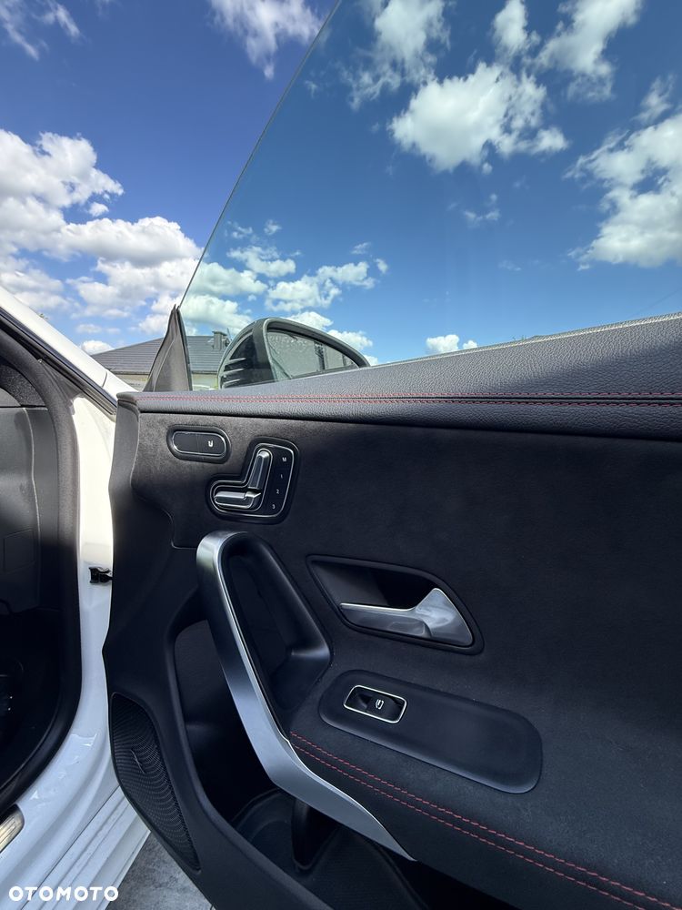 Mercedes-Benz CLA - 6