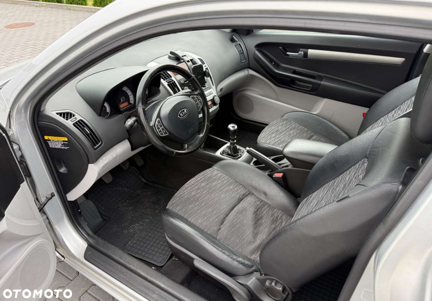 Kia ProCeed - 15