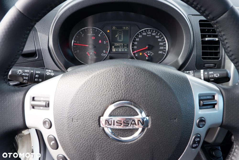 Nissan X-Trail 2.0 dCi 4x4 DPF Automatik SE - 17