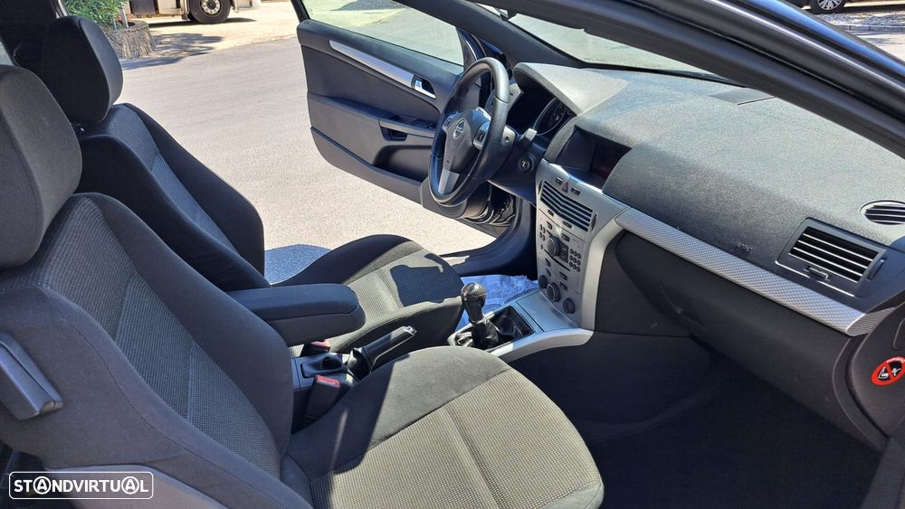 Opel Astra GTC 1.7 CDTI Sport - 27