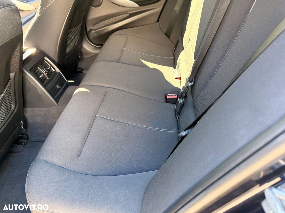 BMW Seria 3 320d DPF Aut. - 30