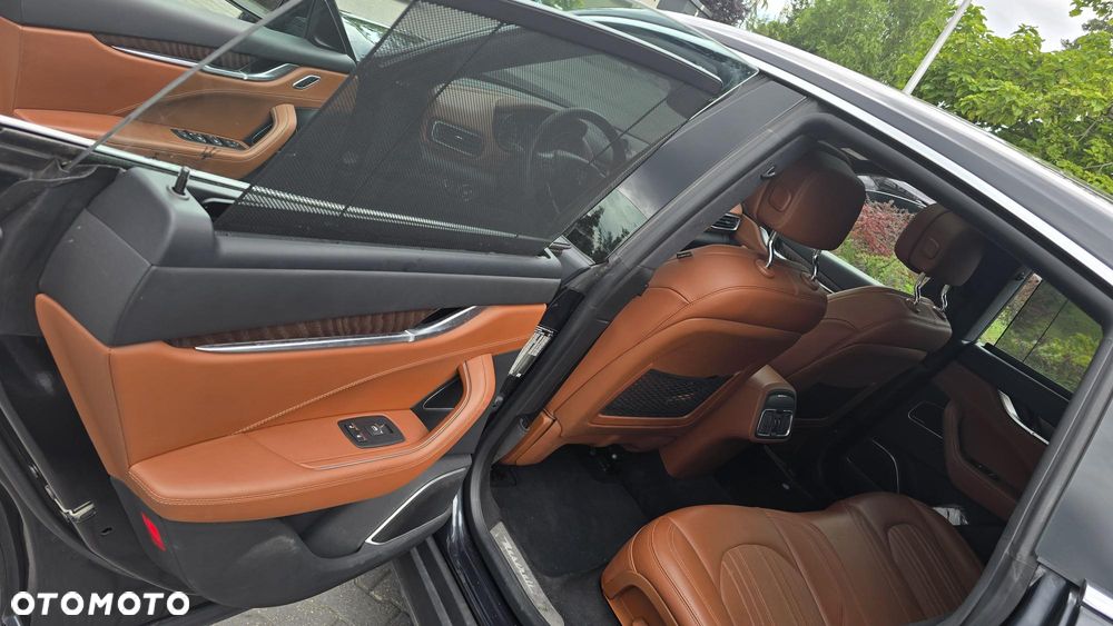 Maserati Levante Granlusso - 12