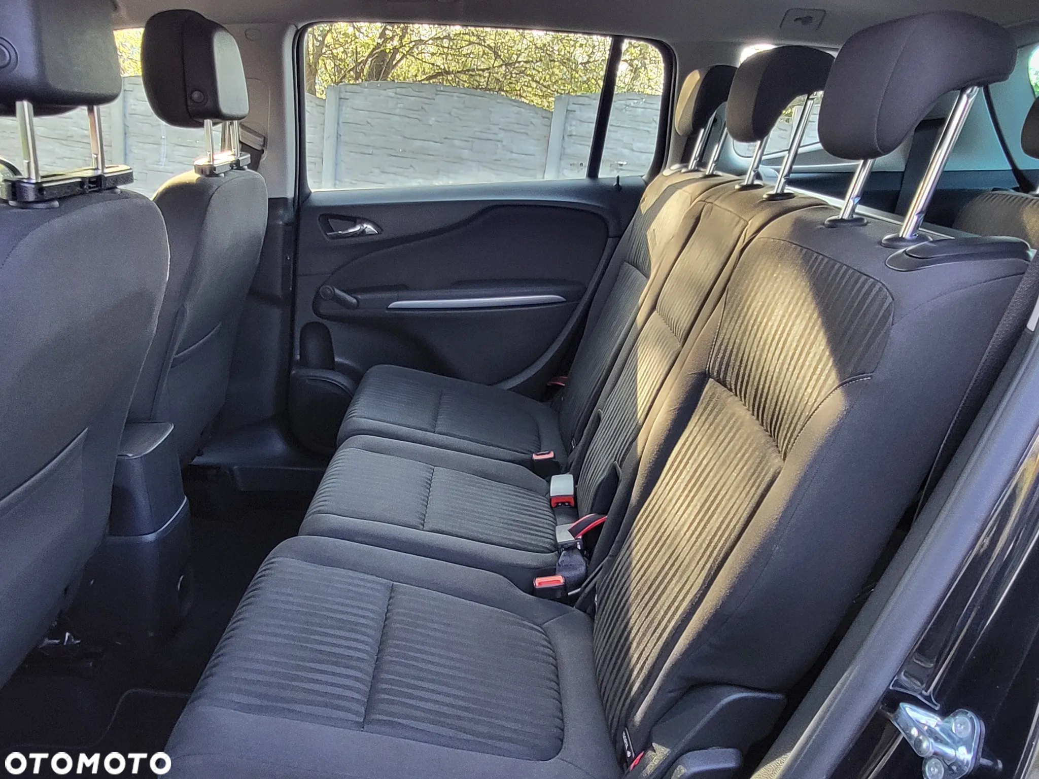 Opel Zafira Tourer 2.0 CDTI Edition - 25
