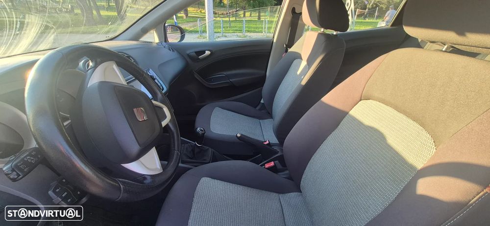 SEAT Ibiza 1.2 12V Reference - 9