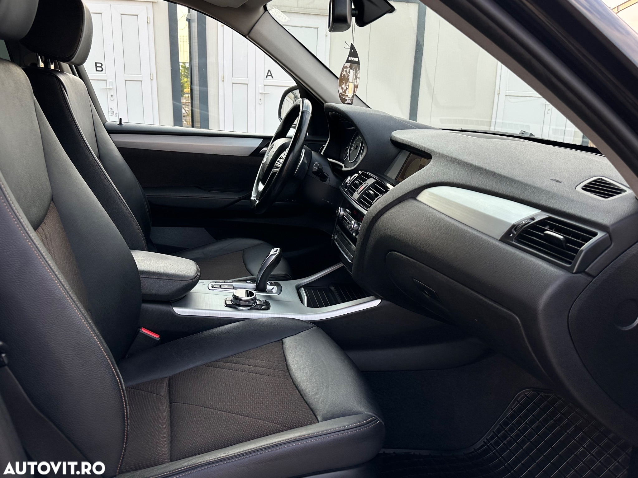 BMW X3 xDrive20d AT xLine - 12