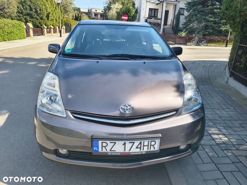 Toyota Prius - 2