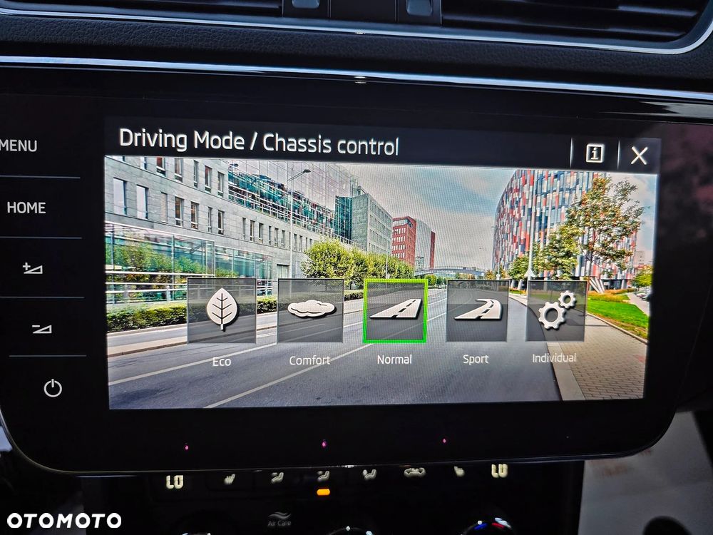 Skoda Superb 2.0 TDI DSG L&K - 31