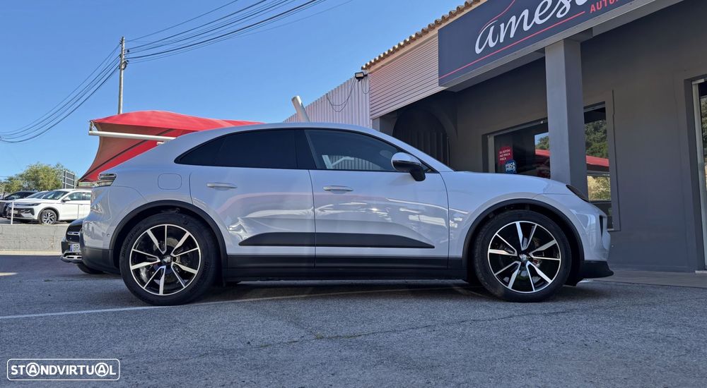 Porsche Macan Electric - 4