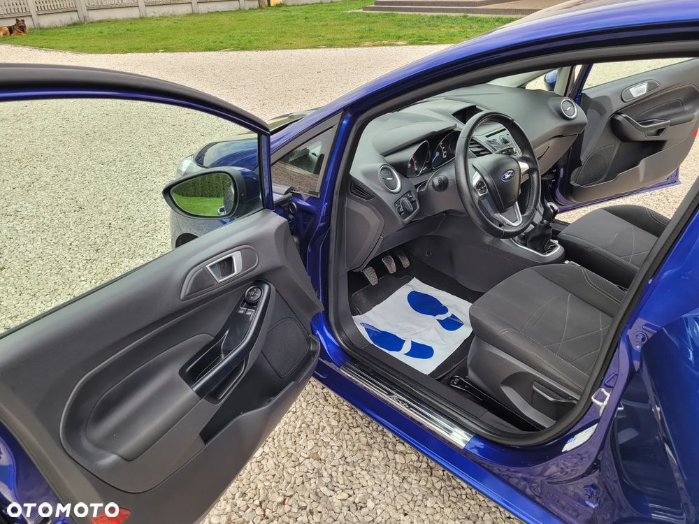 Ford Fiesta 1.25 Celebration - 23