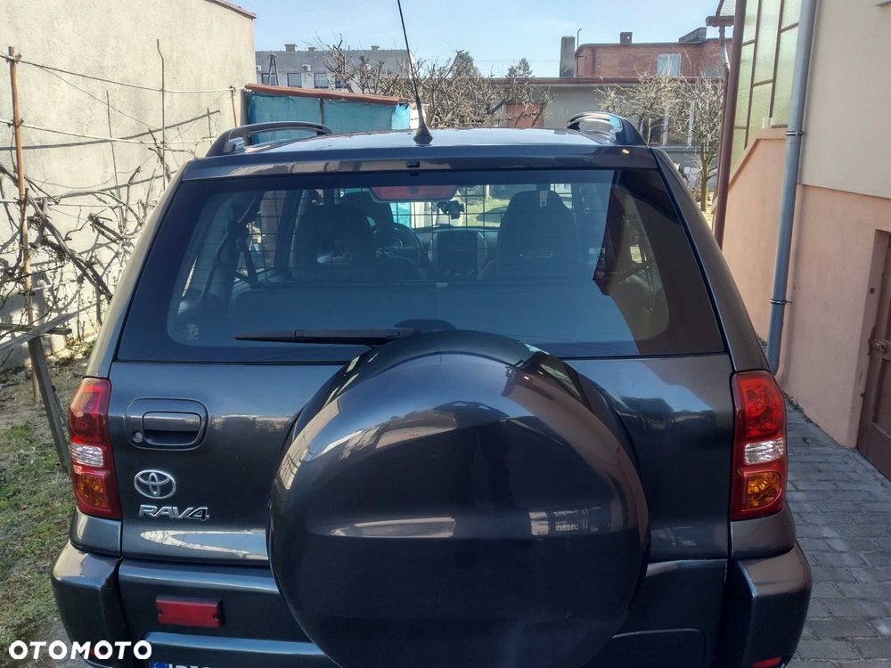 Toyota RAV4 - 4