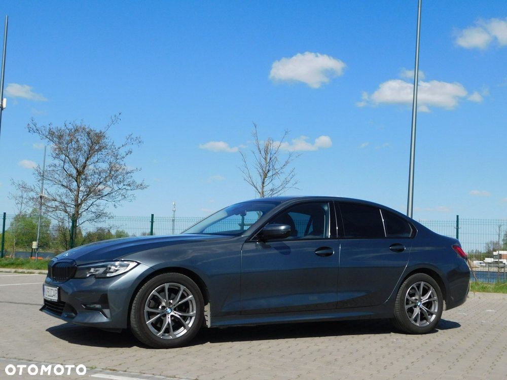 BMW Seria 3 320d Sport Line Shadow sport - 30