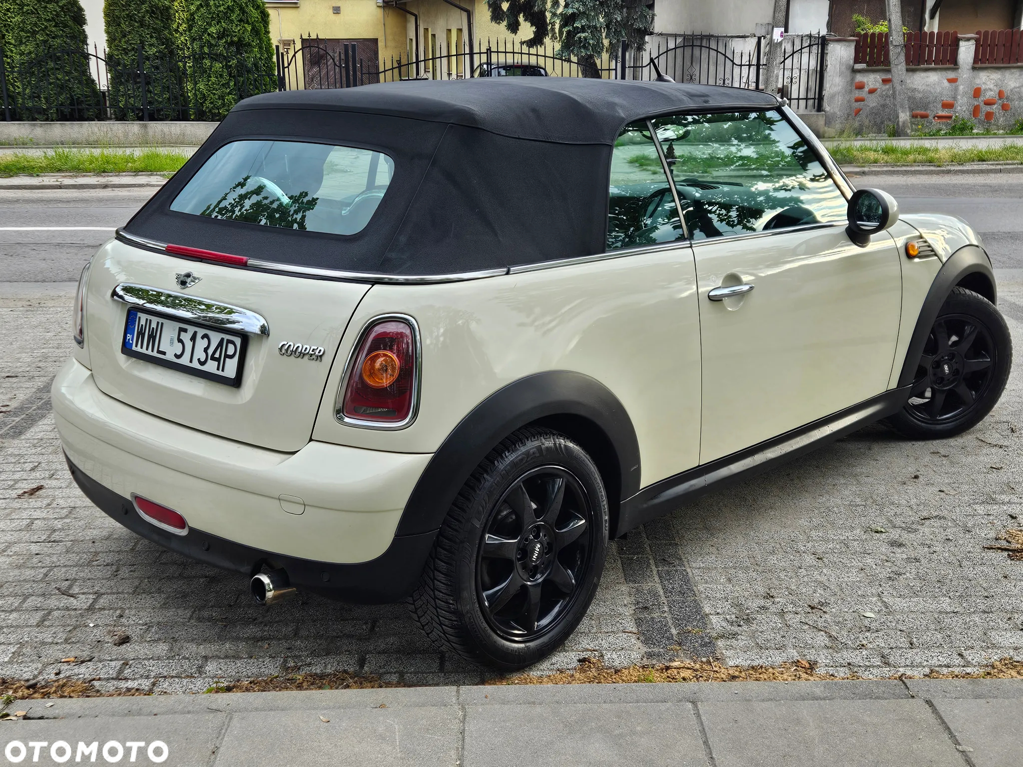 MINI Cooper Cabrio - 15