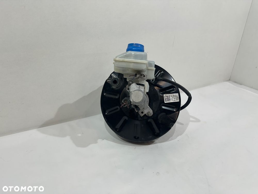 GOLF VII OCTAVIA III LEON III AUDI A3 8V SERWO POMPA HAMULCOWA 5Q1614105CN - 2