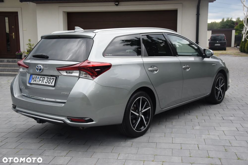 Toyota Auris - 17