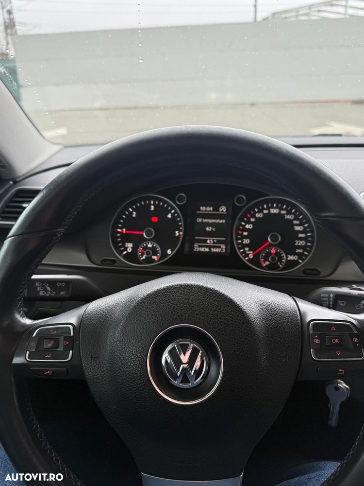 Volkswagen Passat Variant 2.0 TDI Blue TDI DSG Comfortline - 6