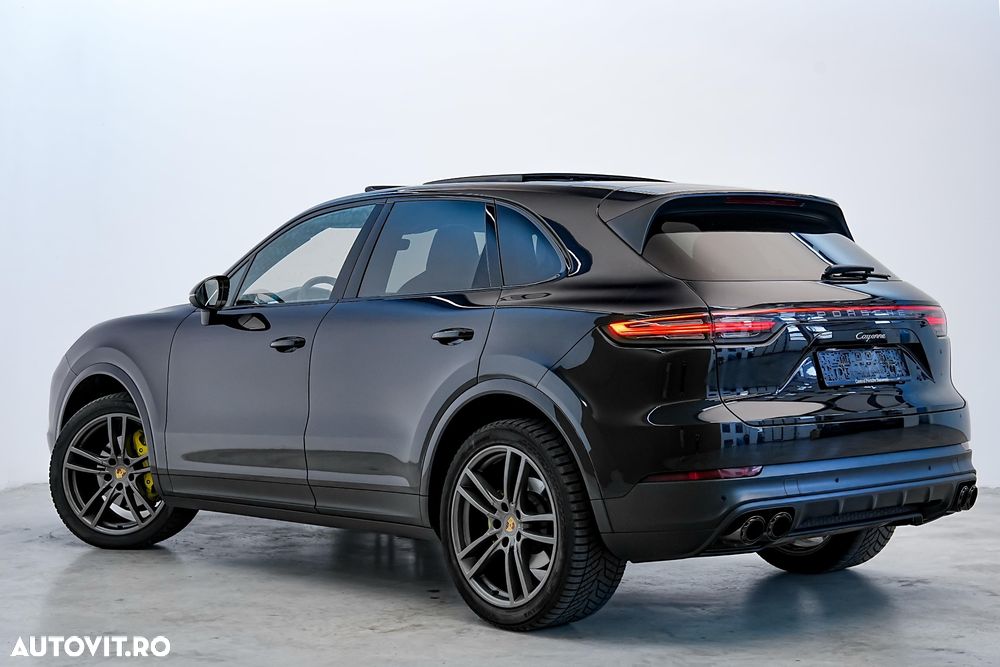 Porsche Cayenne Standard - 11