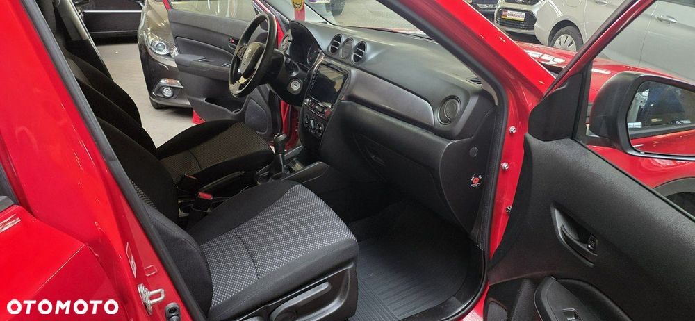 Suzuki Vitara - 16