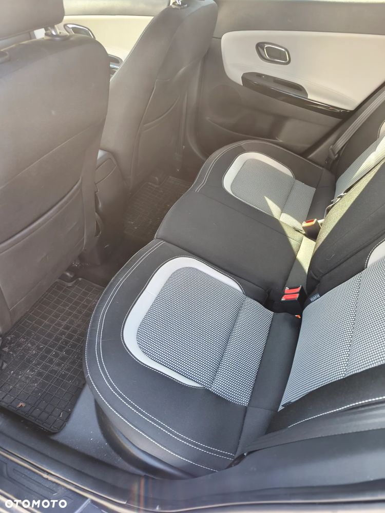 Kia Ceed 1.6 GDI Business Line - 12