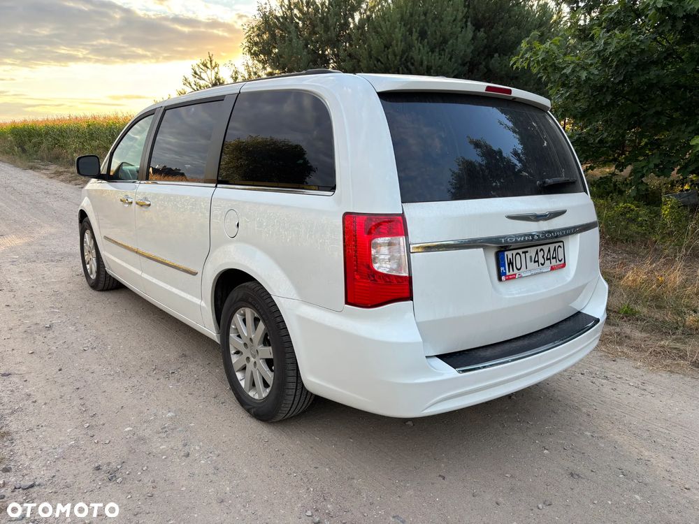Chrysler Town & Country 3.6 Limited - 5