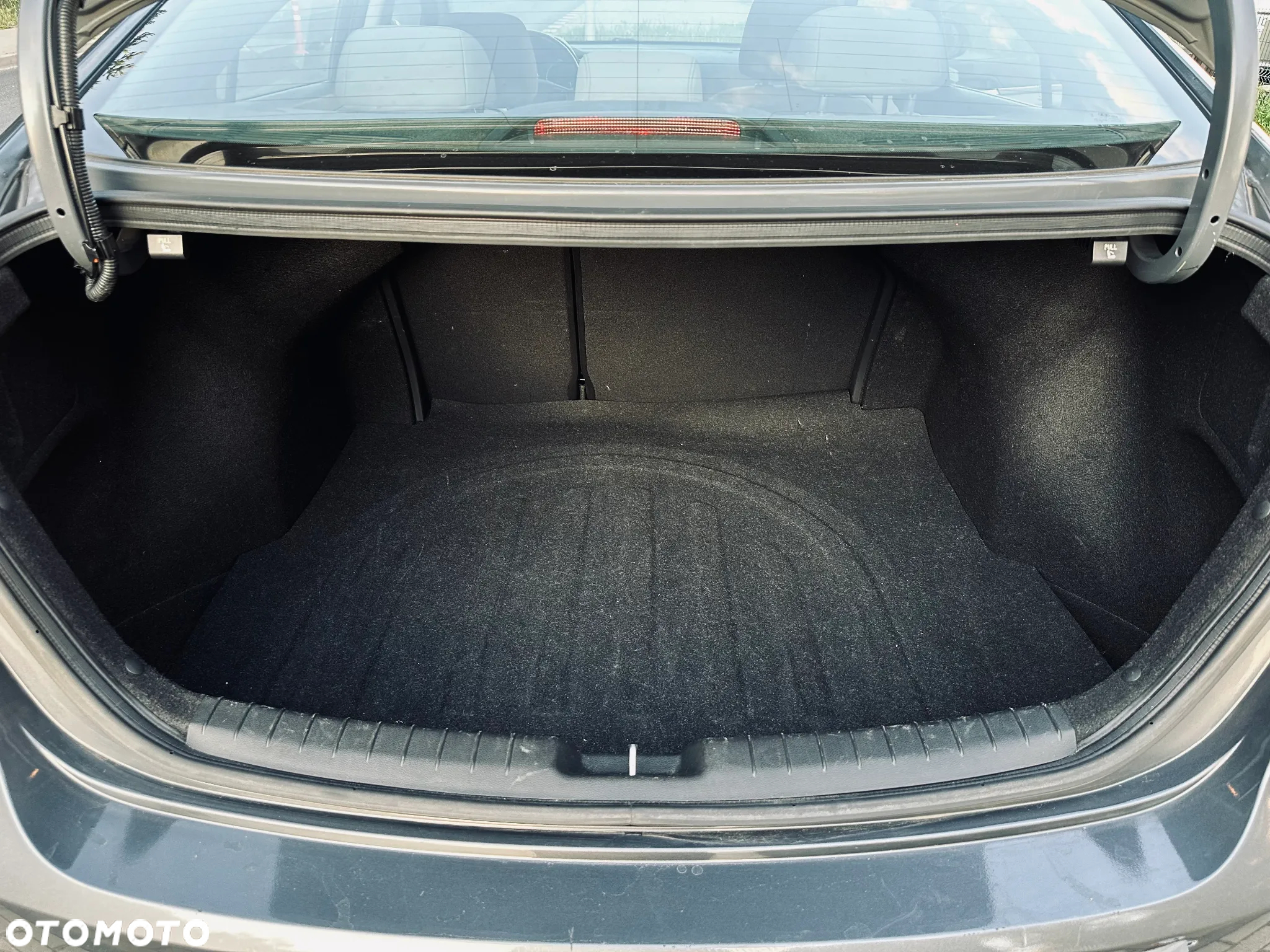 Hyundai Elantra - 5