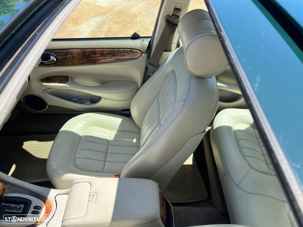 Jaguar XJ XJ8 3.2 Executive - 14