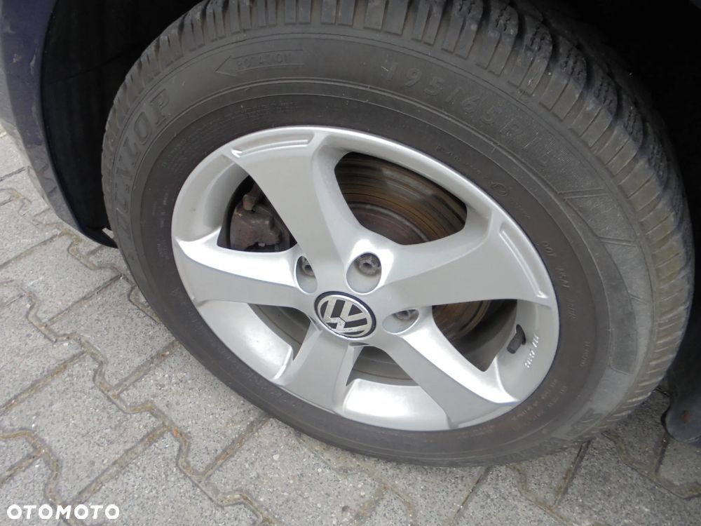 Volkswagen Golf 1.6 TDI DPF Comfortline - 23