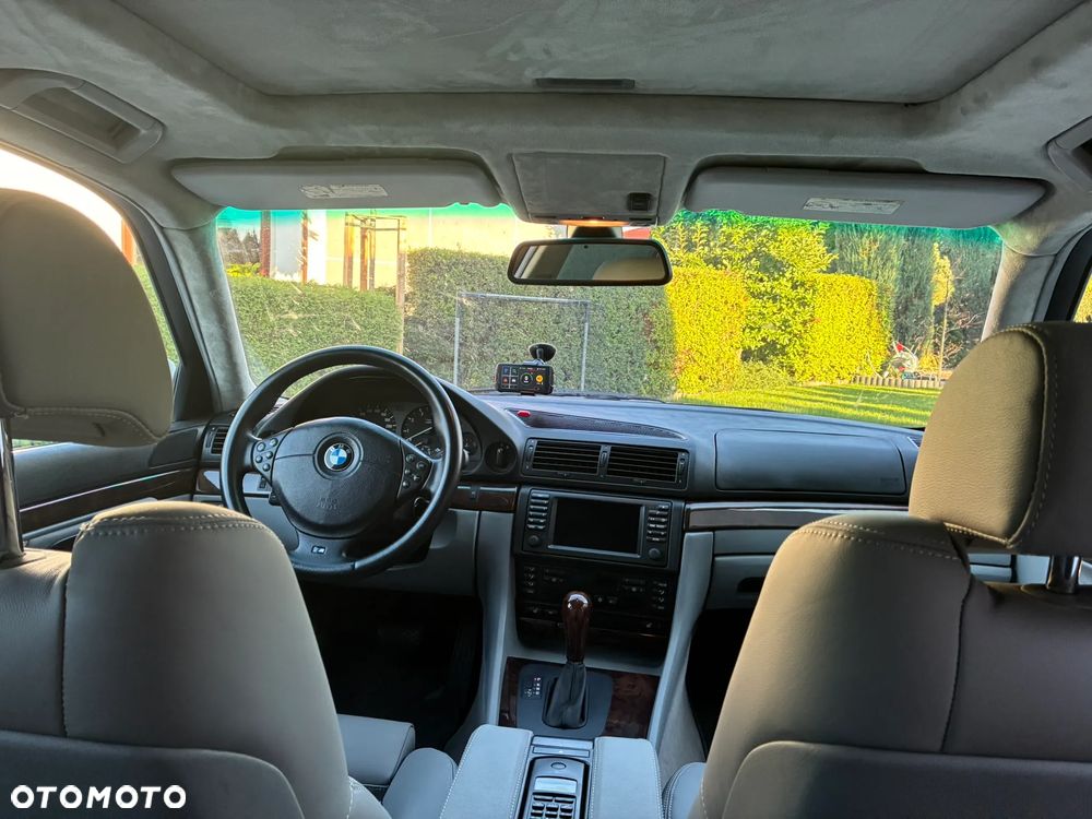 BMW Seria 7 740i - 9