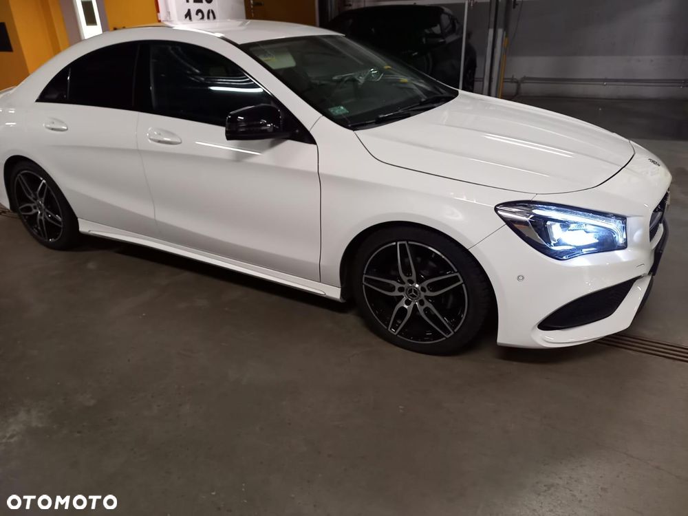 Mercedes-Benz CLA 200 7G-DCT AMG Line - 1